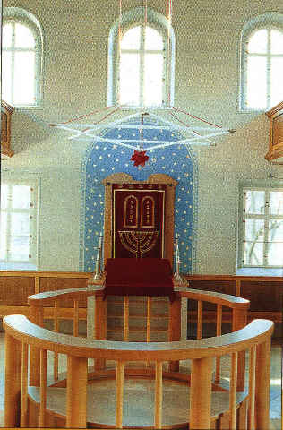 Die Bima, Zentraler Ort der Synagoge fr das Vorlesen der Thorarolle